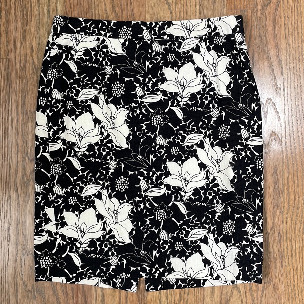 J Crew Pencil Skirt Size 8